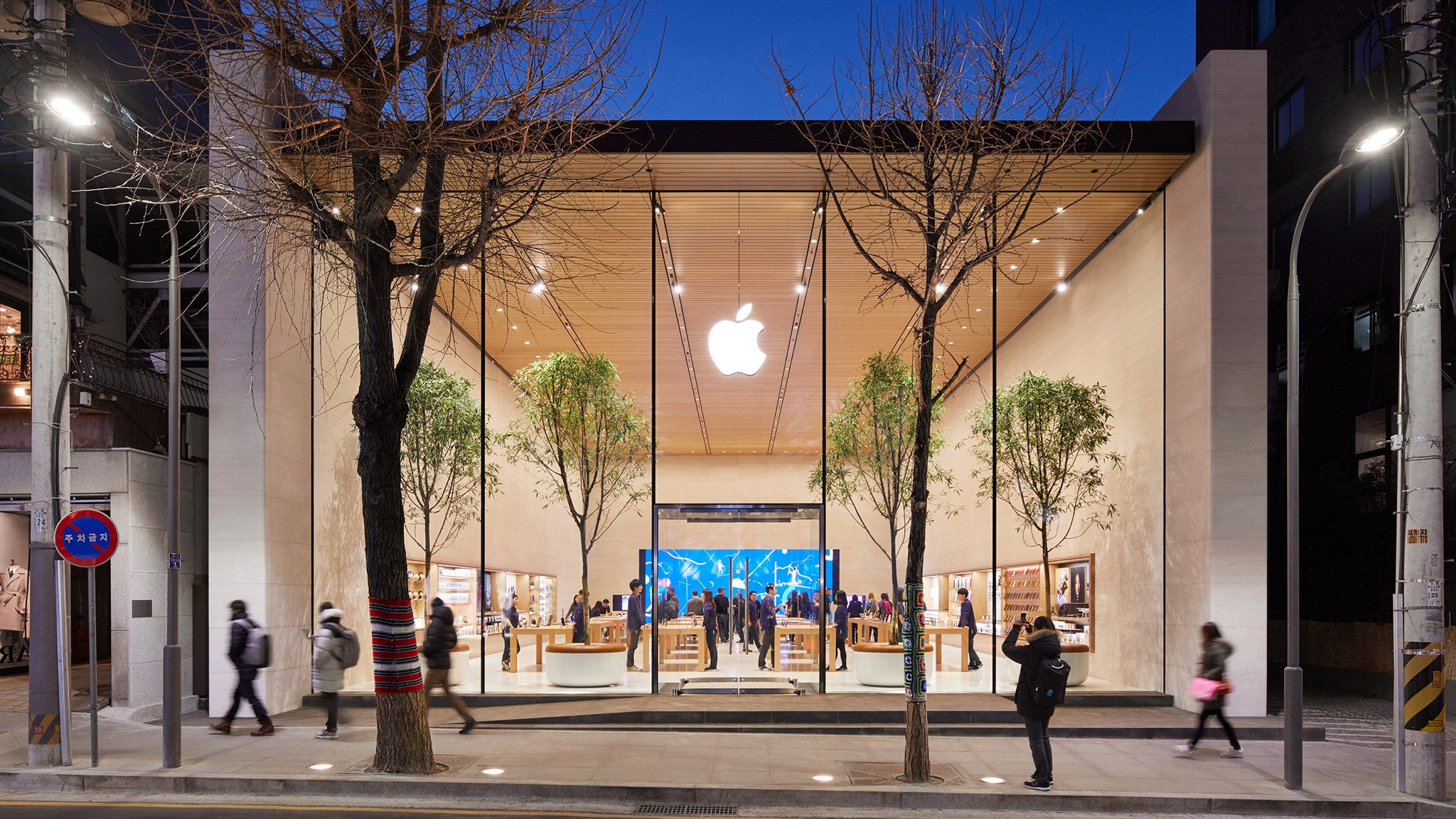 Apple Third Street Promenade closing September 16th, Palo Alto