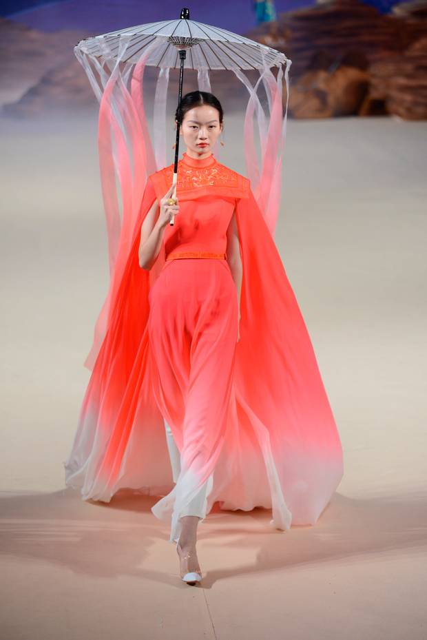 Coral ombre-style by designer Xiong Ying at China Fashion Week SS19 in Beijing