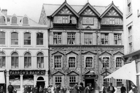The Red Lion Hotel