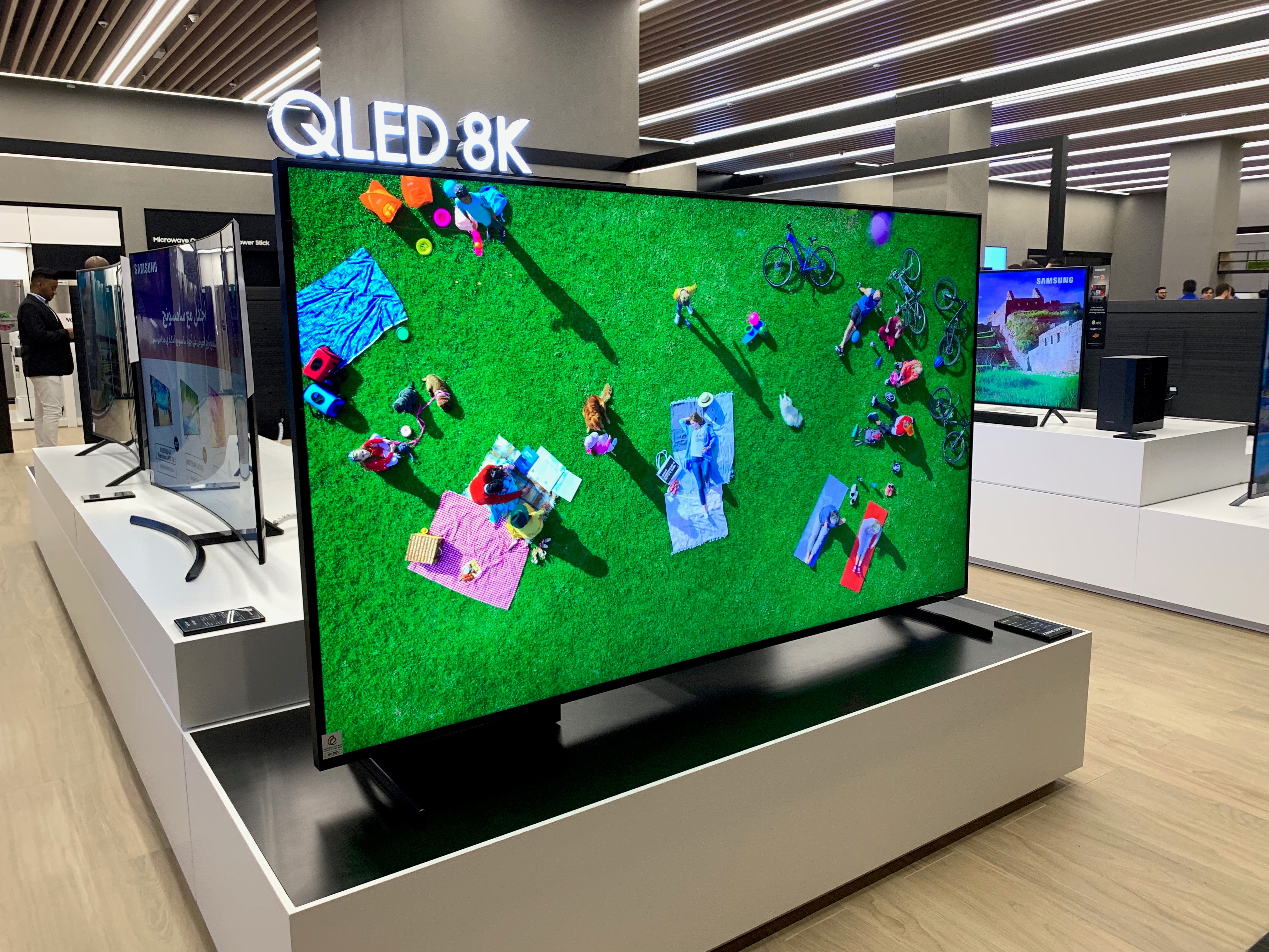 Samsung 8k купить. Samsung 8k. ТВ самсунг 8. Телевизор самсунг gled 8k. Samsung TV 2020.