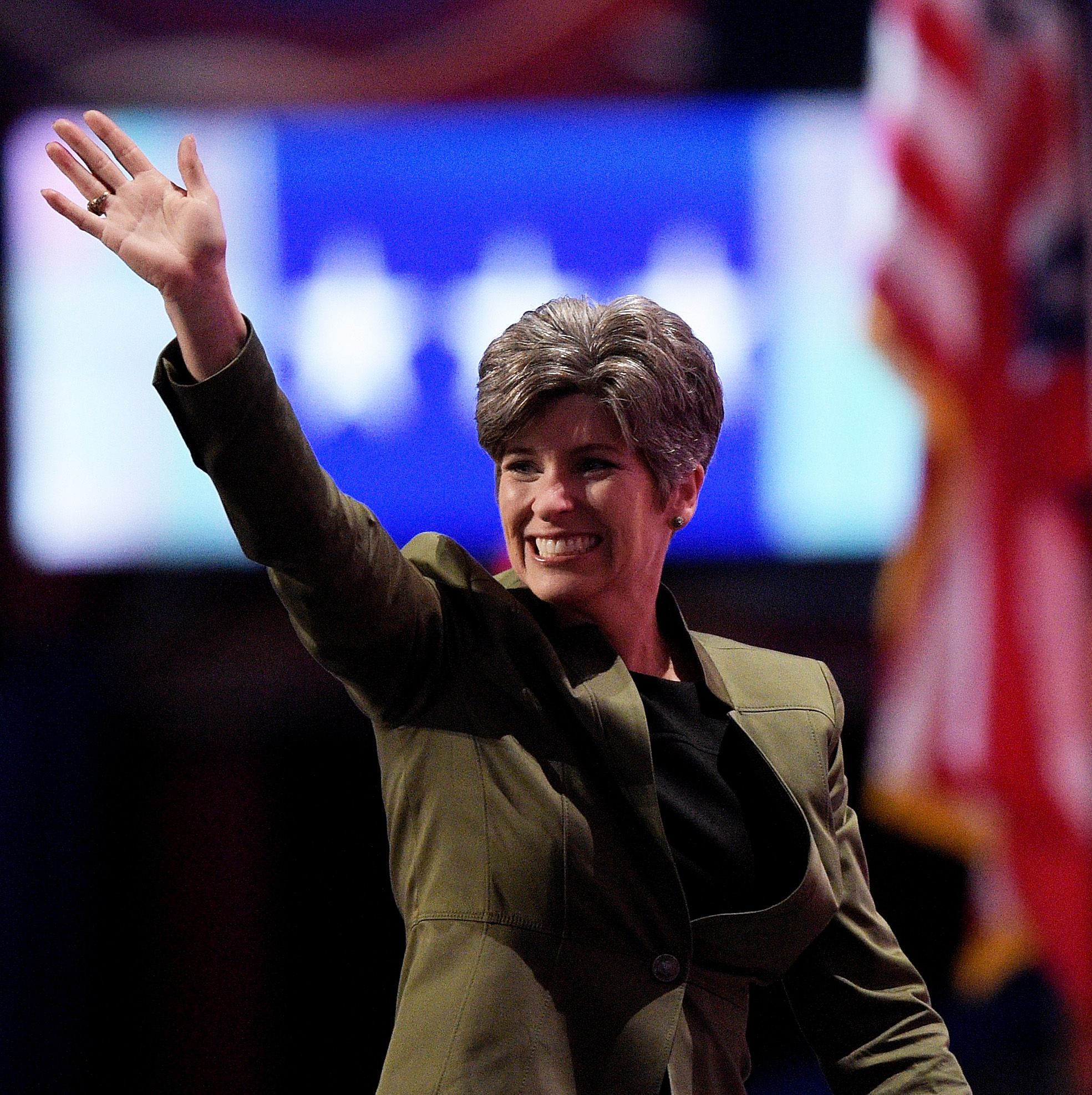 Iowa Poll: Joni Ernst's approval rating hits new high as she readies for 2020 re-election bid