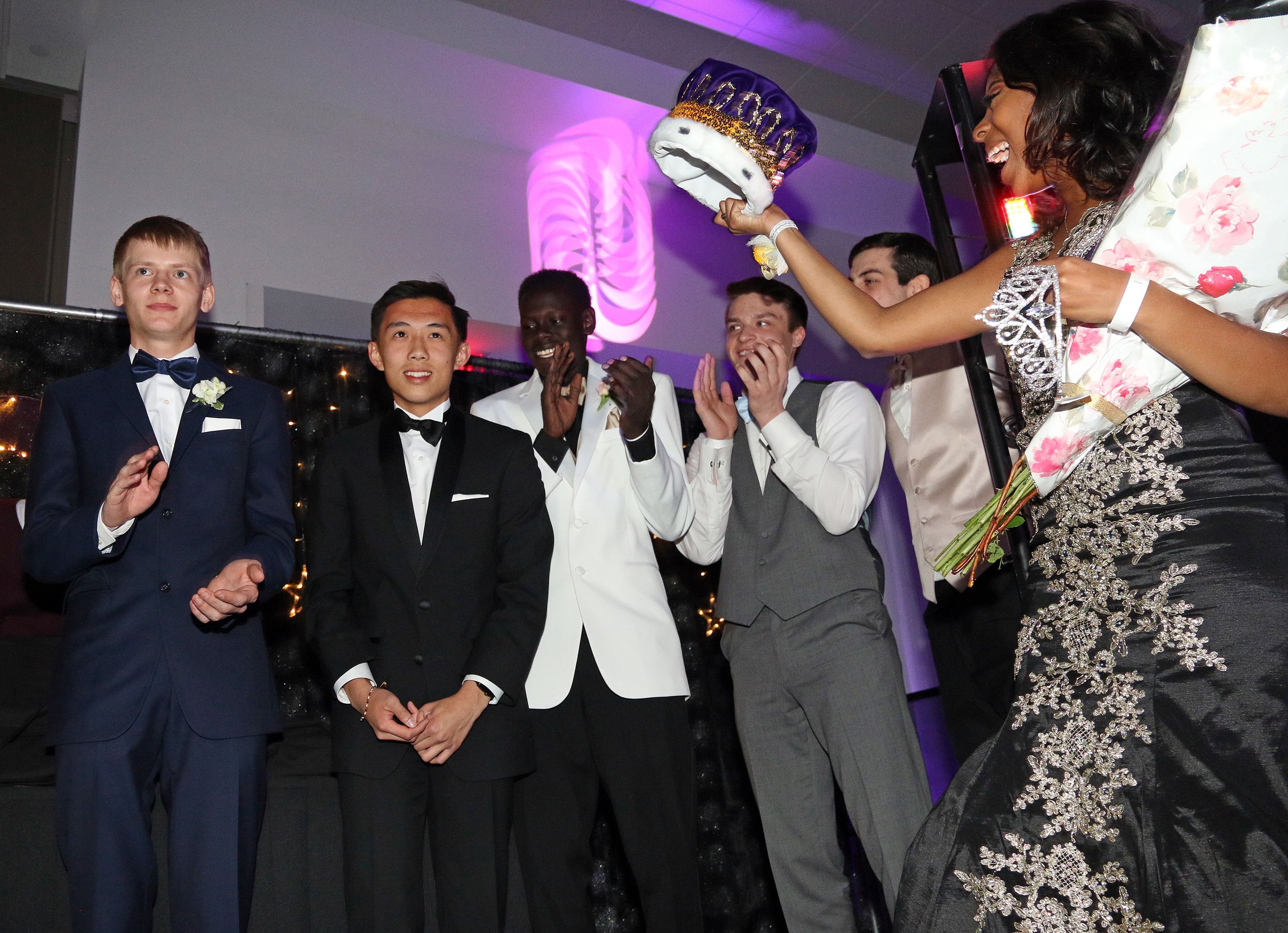 Des Moinesarea Goodwill popup shop selling 30 prom dresses Des