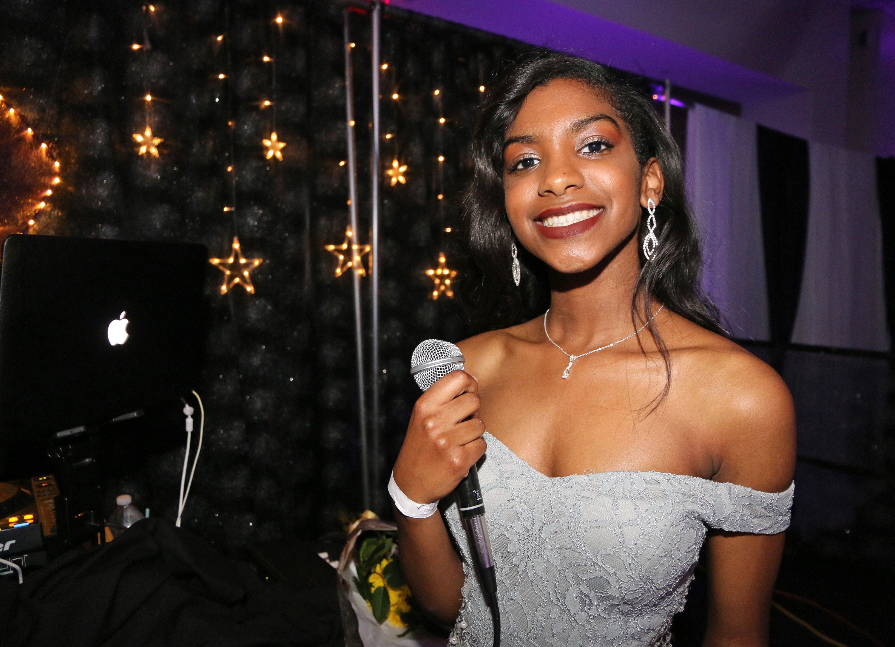 Des Moinesarea Goodwill popup shop selling 30 prom dresses Des