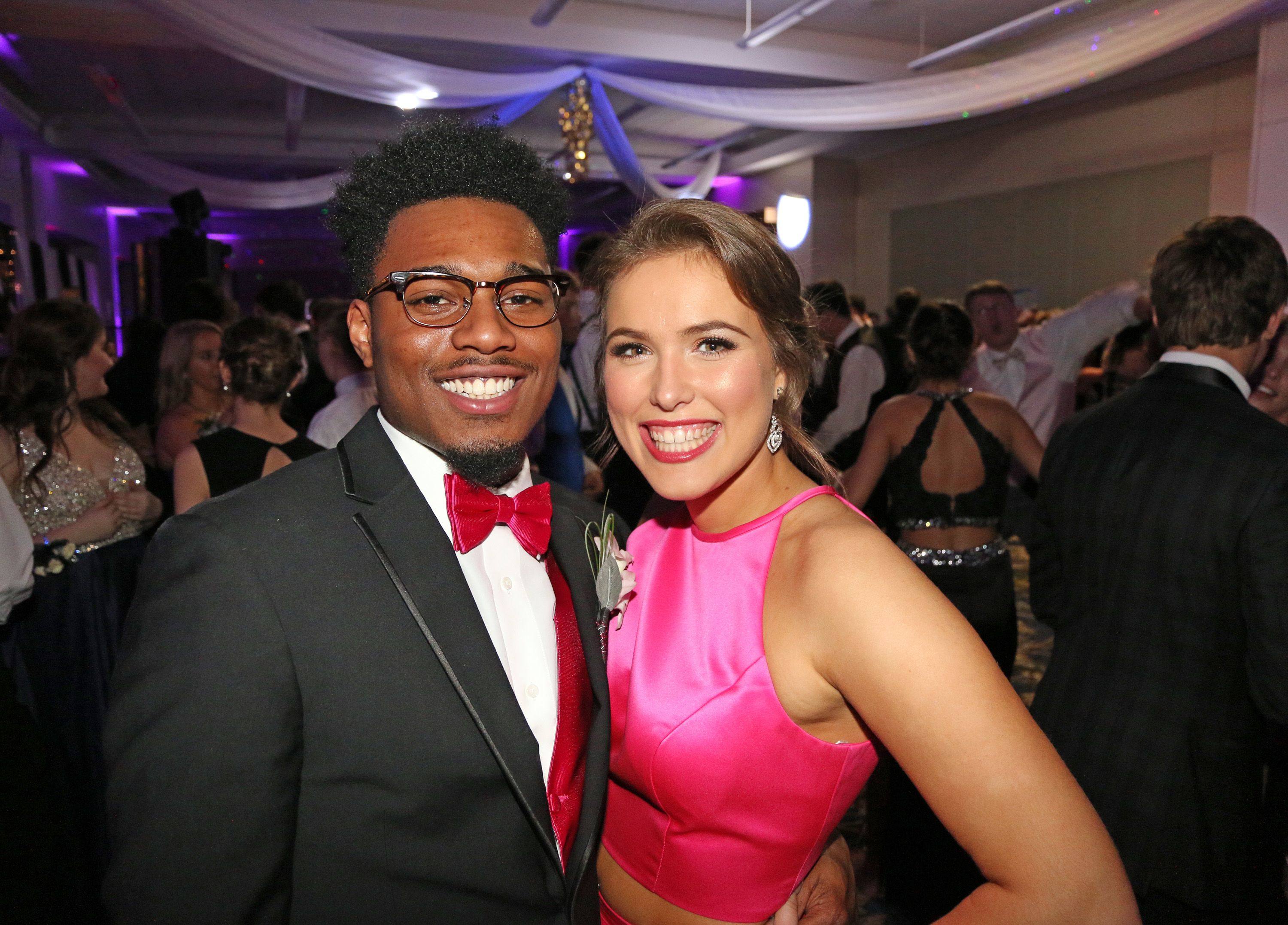 Des Moinesarea Goodwill popup shop selling 30 prom dresses Des