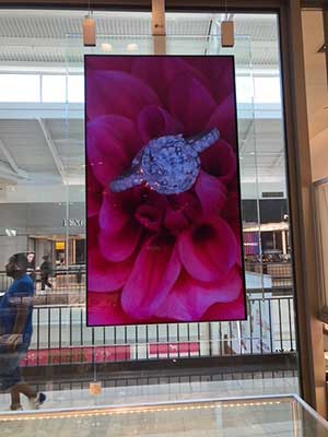 Helzberg digital signage