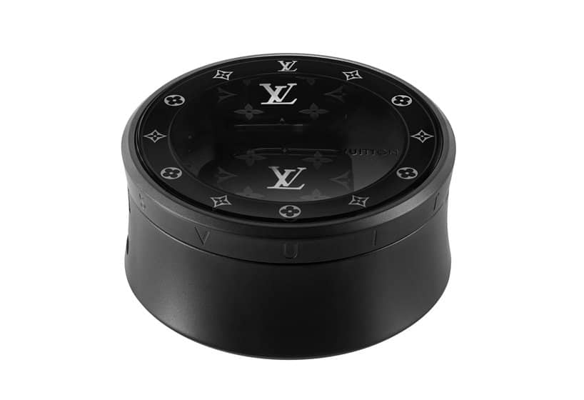 Sold at Auction: Louis Vuitton, Louis Vuitton Horizon Wireless Bluetooth  Headphones Earphones