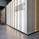 Studio Dental II; San Francisco | Montalba Architects. Image © Kevin Scott