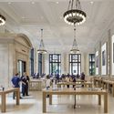 Apple Store, Upper East Side; New York City | Bohlin Cywinski Jackson. Image © Peter Aaron