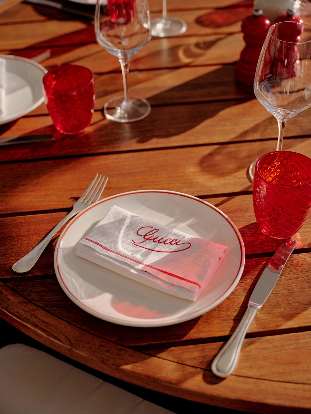 Gucci table